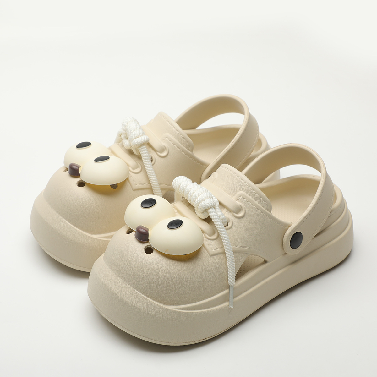 Cute DIY Big Eyes Fashion Clog - Street Fashion Walk 评论和价格